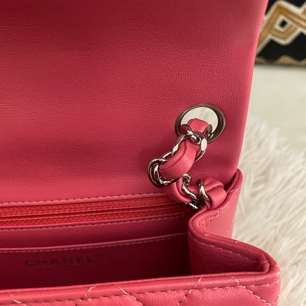 CHANEL pink lambskin square mini bag - Picture 11 of 16
